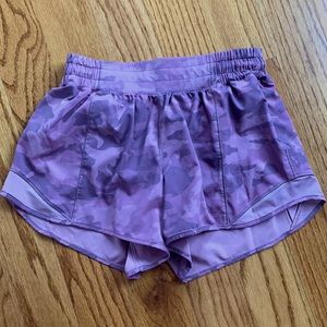 Lululemon “shorty Hot High-Rise Lined Short 4””